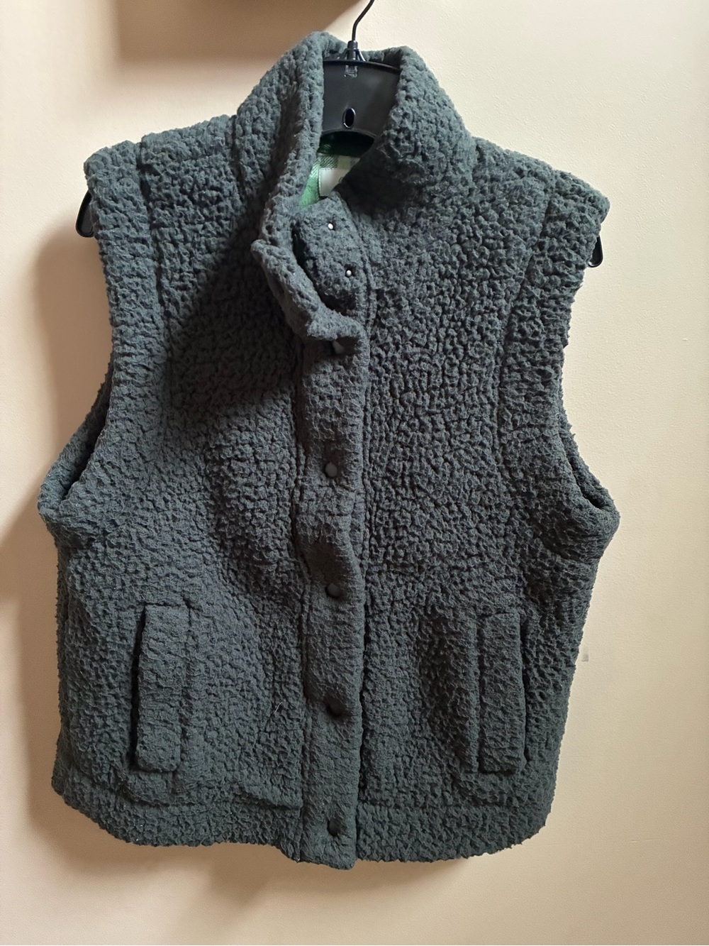 aerie Dark Gray Sherpa Fleece Button-Snap Front Vest